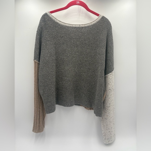 Miss Me Oversized Colorblock Knit Sweater Small NWT Neutral ExposedSeam Pullover - Picture 6 of 9